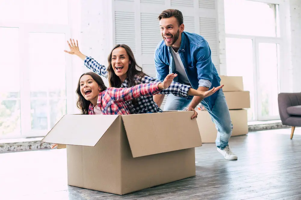 family-moving-in family-moving-in